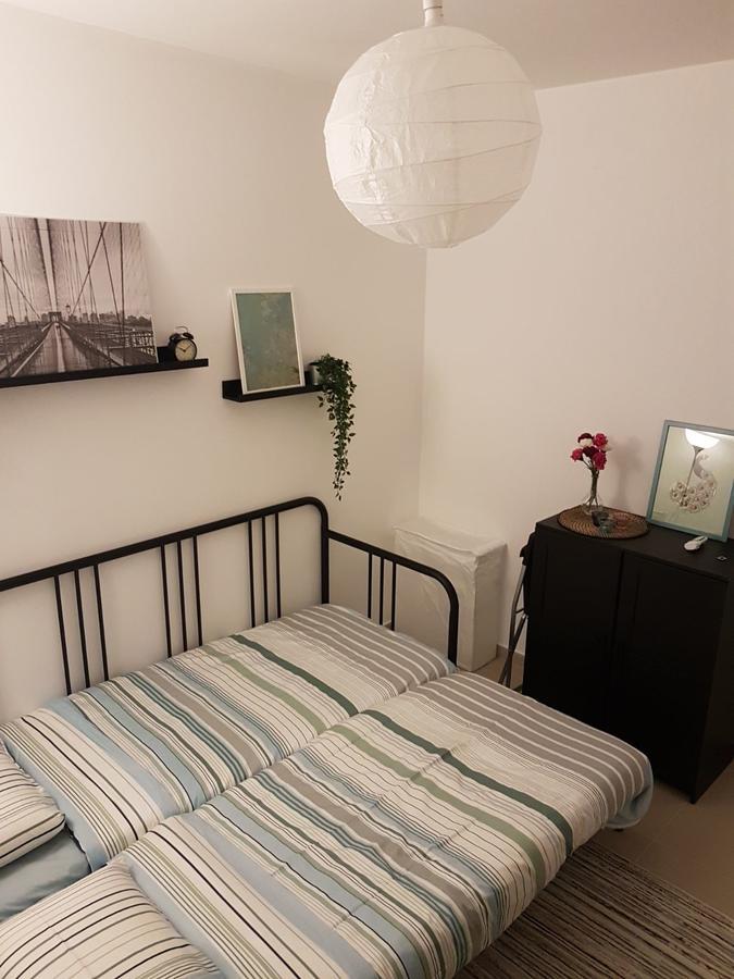 Private Bed/Bathroom In Netanja Zewnętrze zdjęcie