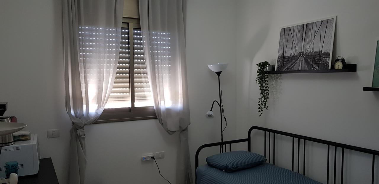Private Bed/Bathroom In Netanja Zewnętrze zdjęcie