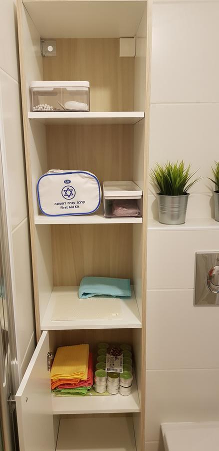 Private Bed/Bathroom In Netanja Zewnętrze zdjęcie